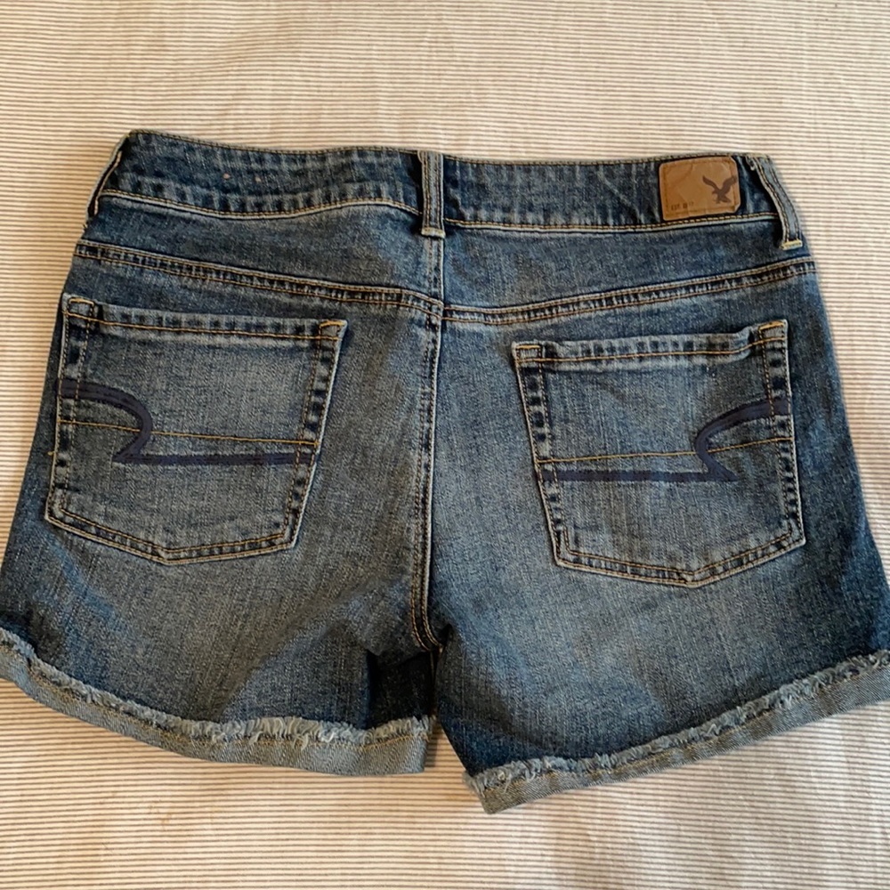 Women’s American Eagle shorts
